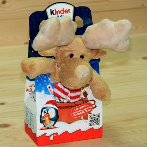 Киндер-подарок с игрушкой Лось весом 137,5 грамм в Красково